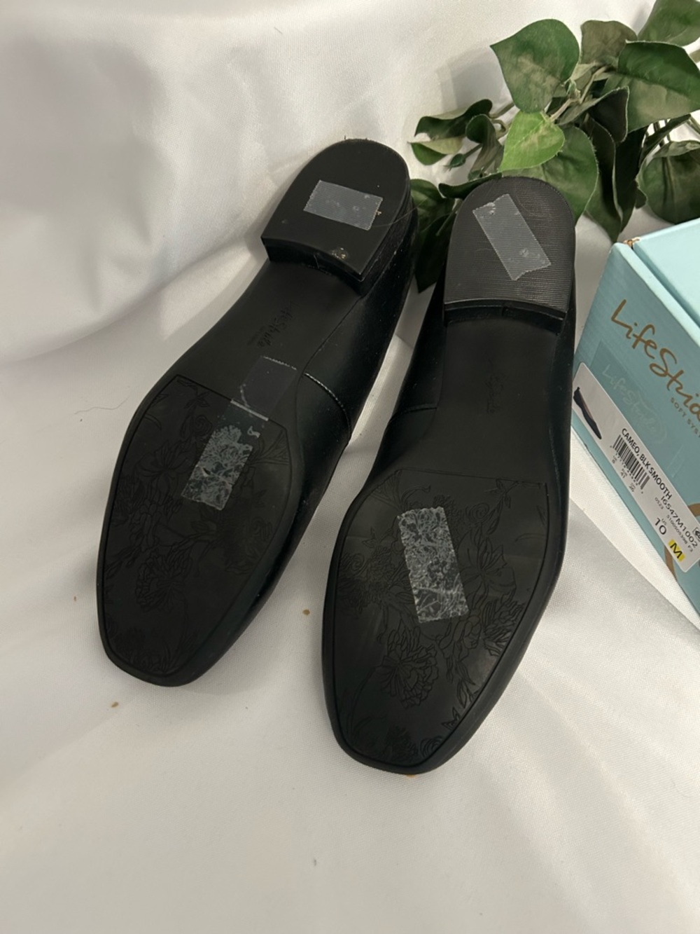 Life Stride Black Classic Round-Toe Slip-On Flats - Picture 3 of 6
